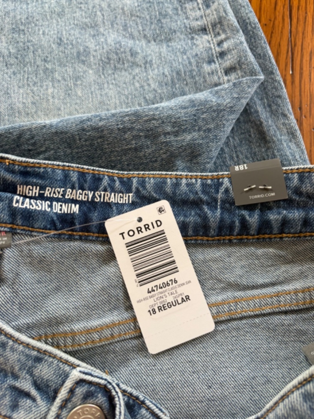 Torrid High Rise Jeans NWT! - Picture 2 of 2